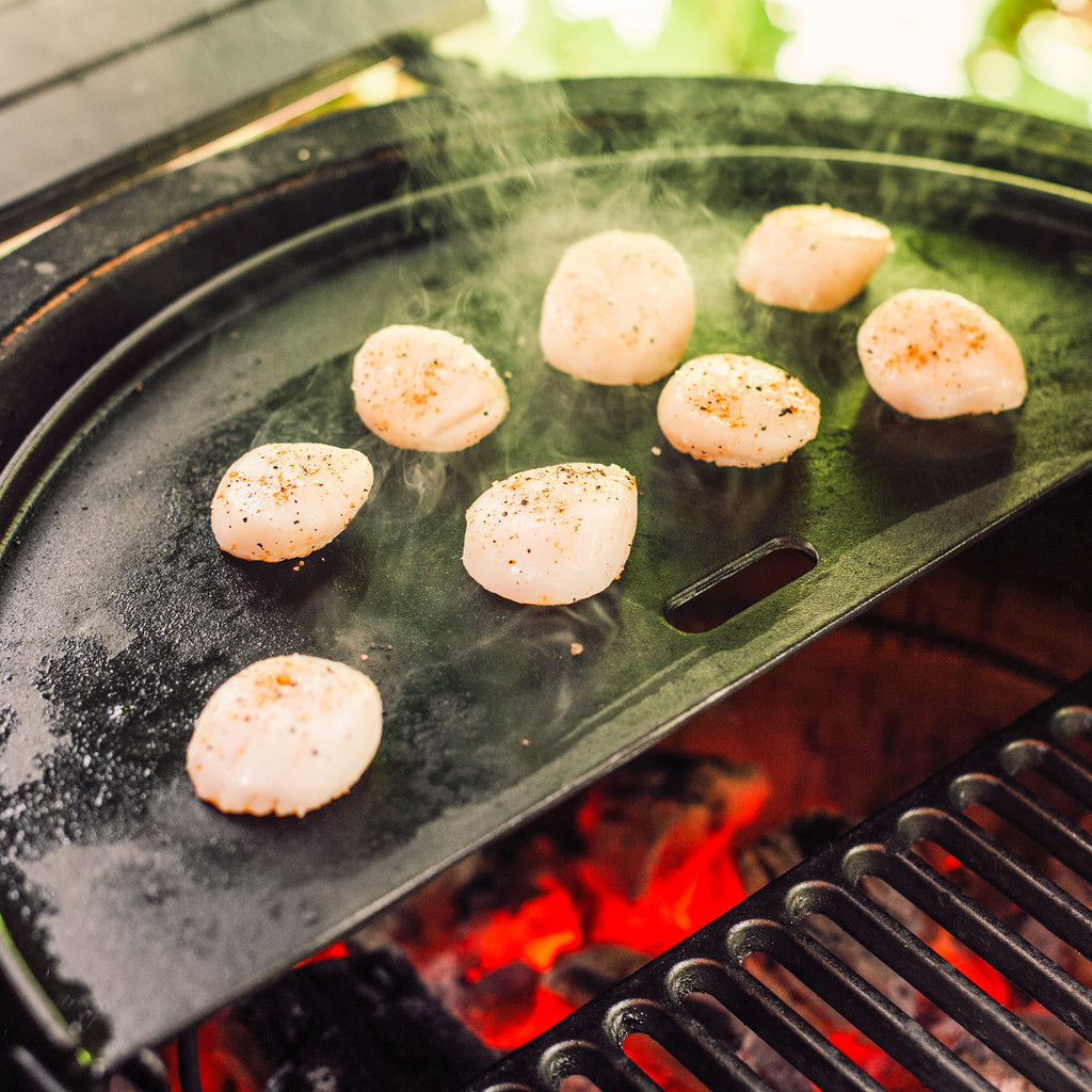 Half Moon Cast Iron Reversible Griddle (ClassicJoe)