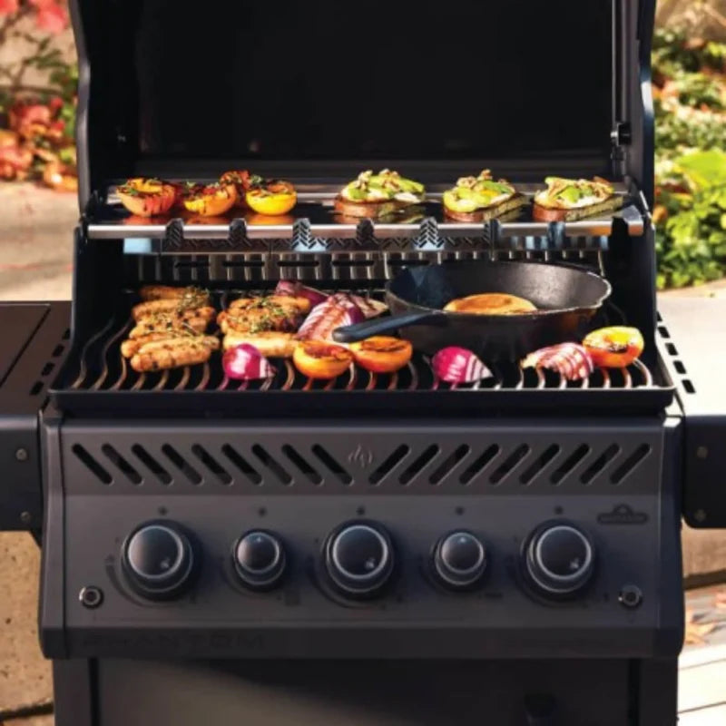 Napoleon Rogue Phantom RSE425 Gas BBQ