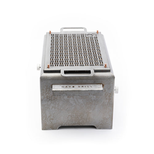 Blok HAKO table grill in patina, alternative view