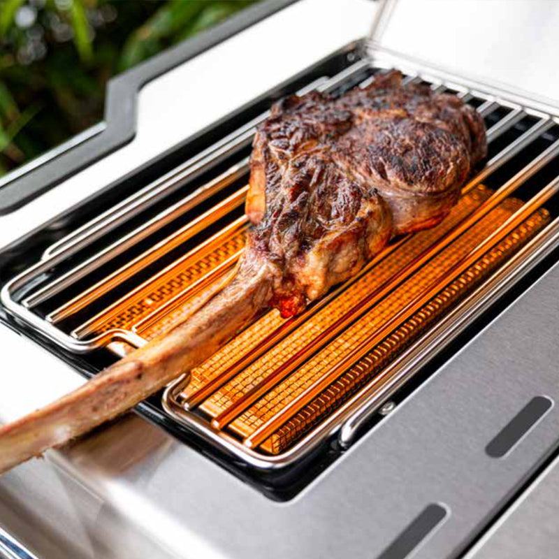 Napoleon Prestige® PRO 825 Gas BBQ + free Rotisserie, Cover & Cook Book