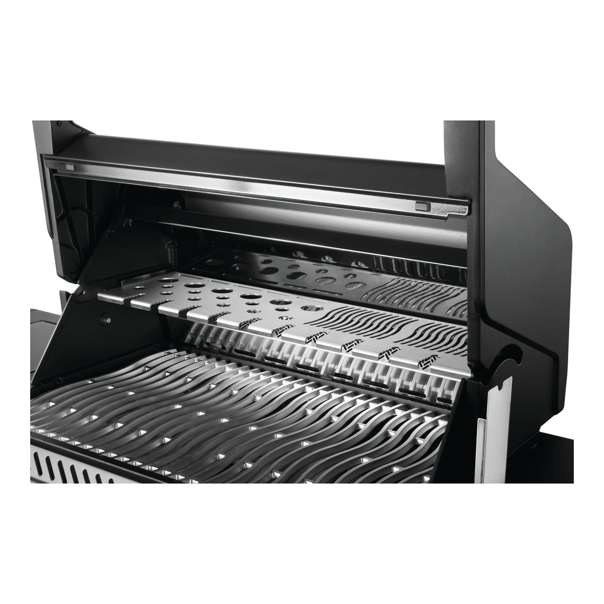 Warming rack inside the Napoleon Prestige 500 Phantom Connected