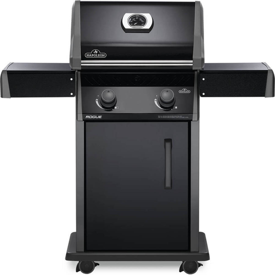Napoleon Rogue R365 gas BBQ, front view